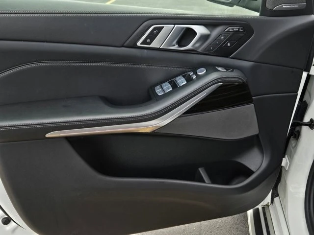 2025 BMW G07 X7 - Image 9 of 12