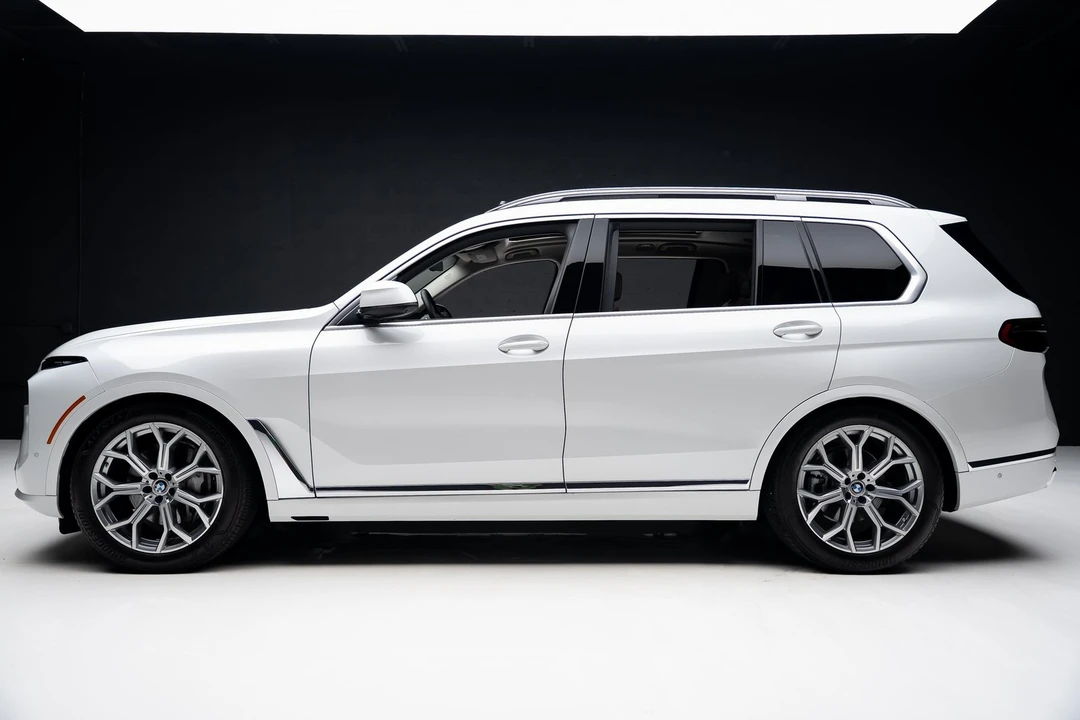 2025 BMW G07 X7 - Image 17 of 21