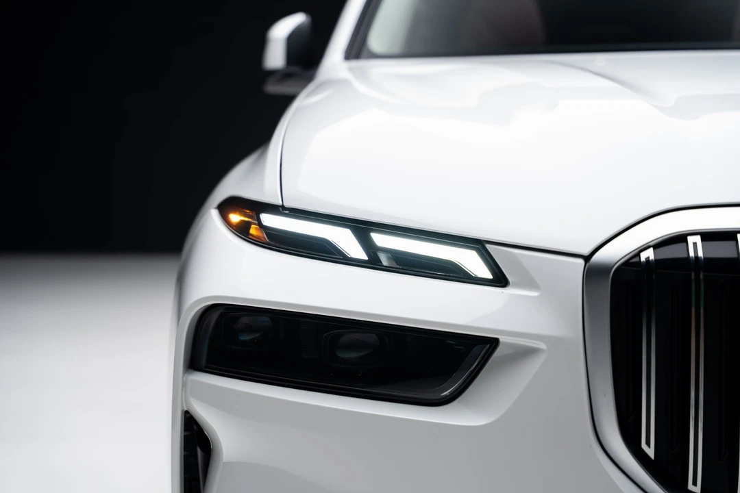 2025 BMW G07 X7 - Image 8 of 21