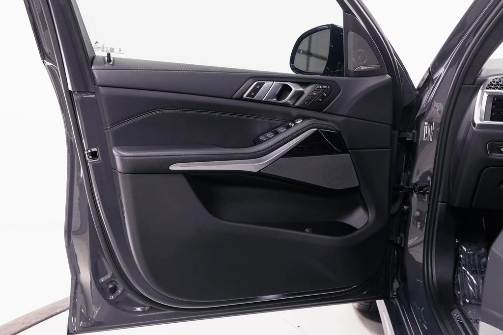 2025 BMW G07 X7 - Image 5 of 12