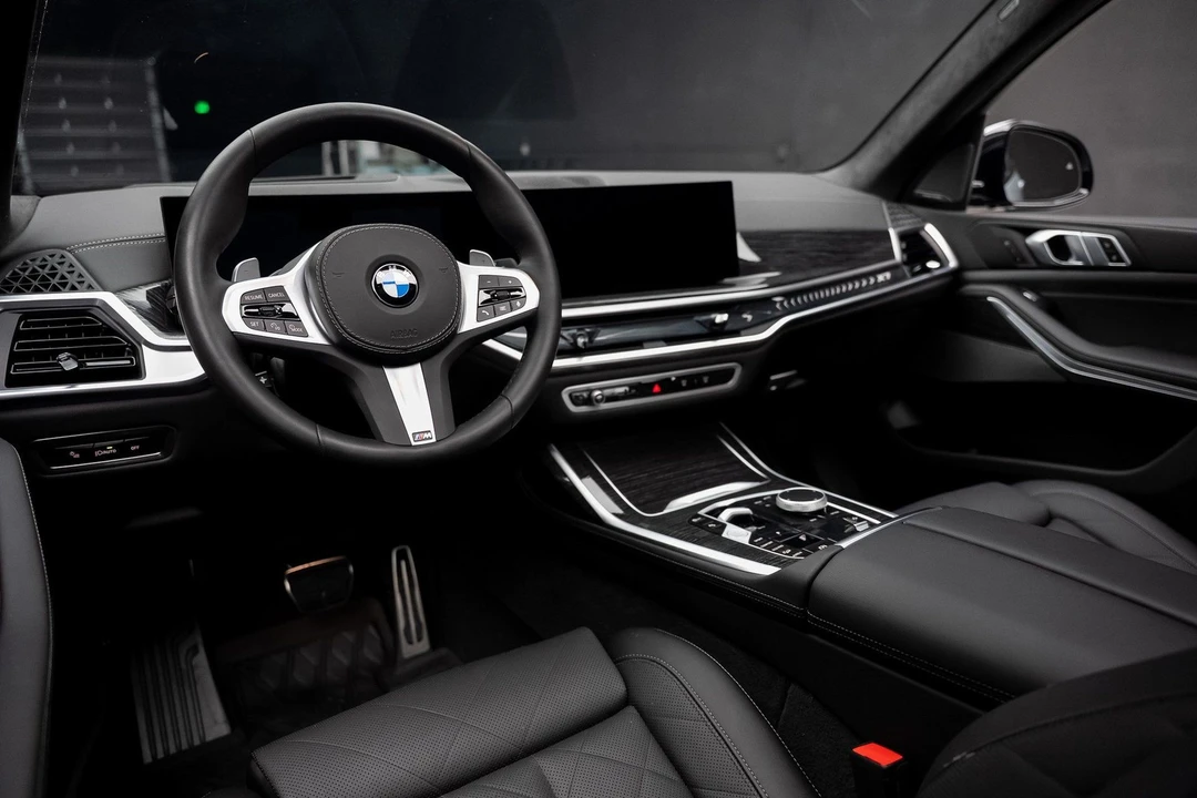 2025 BMW G07 X7 - Image 2 of 21