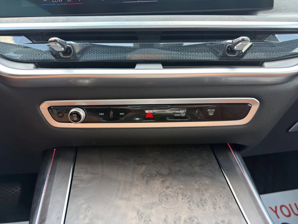 2025 BMW G07 X7 - Image 17 of 20