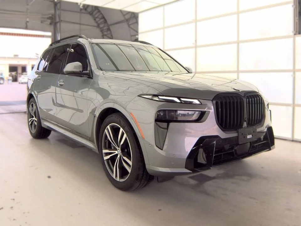 2025 BMW G07 X7 - Image 2 of 9