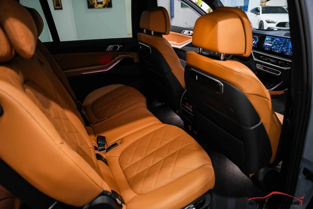 2025 BMW G07 X7 - Image 9 of 12