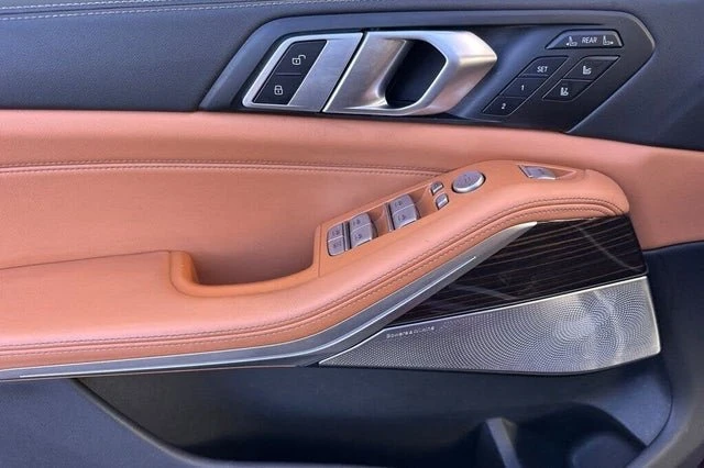 2025 BMW G07 X7 - Image 10 of 20