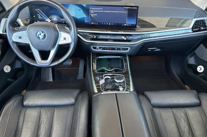 2025 BMW G07 X7 - Image 2 of 12