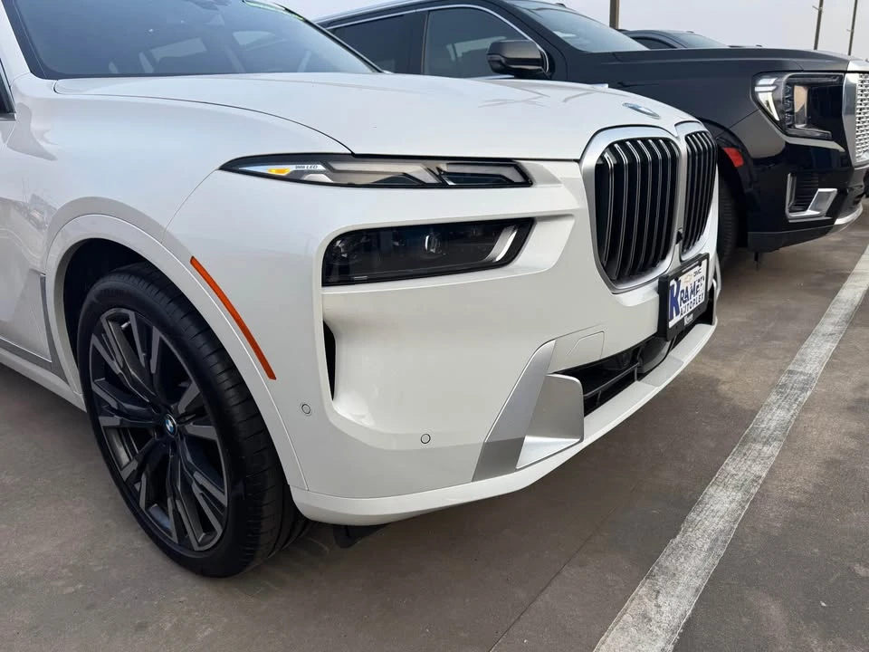 2025 BMW G07 X7 - Image 2 of 8