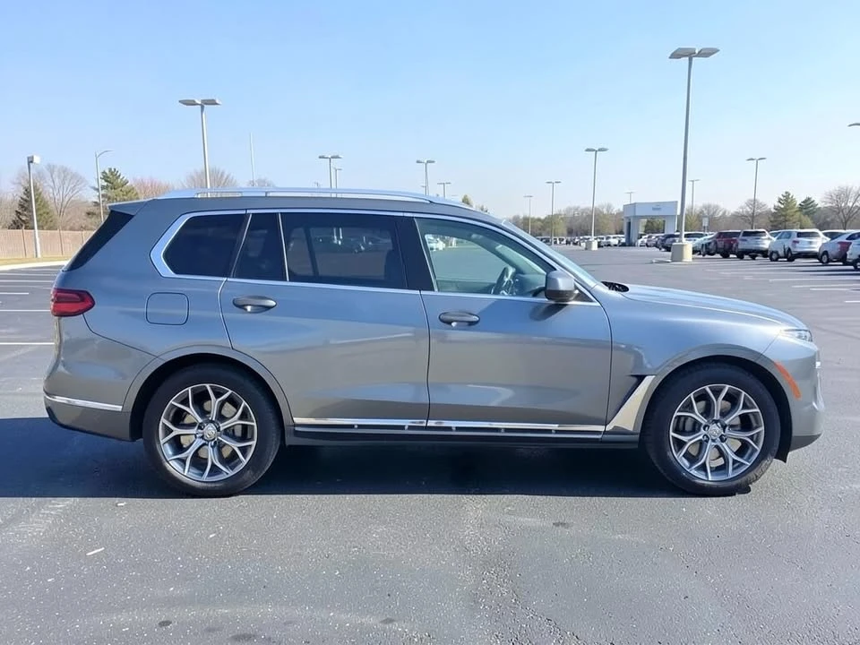 2025 BMW G07 X7 - Image 3 of 20