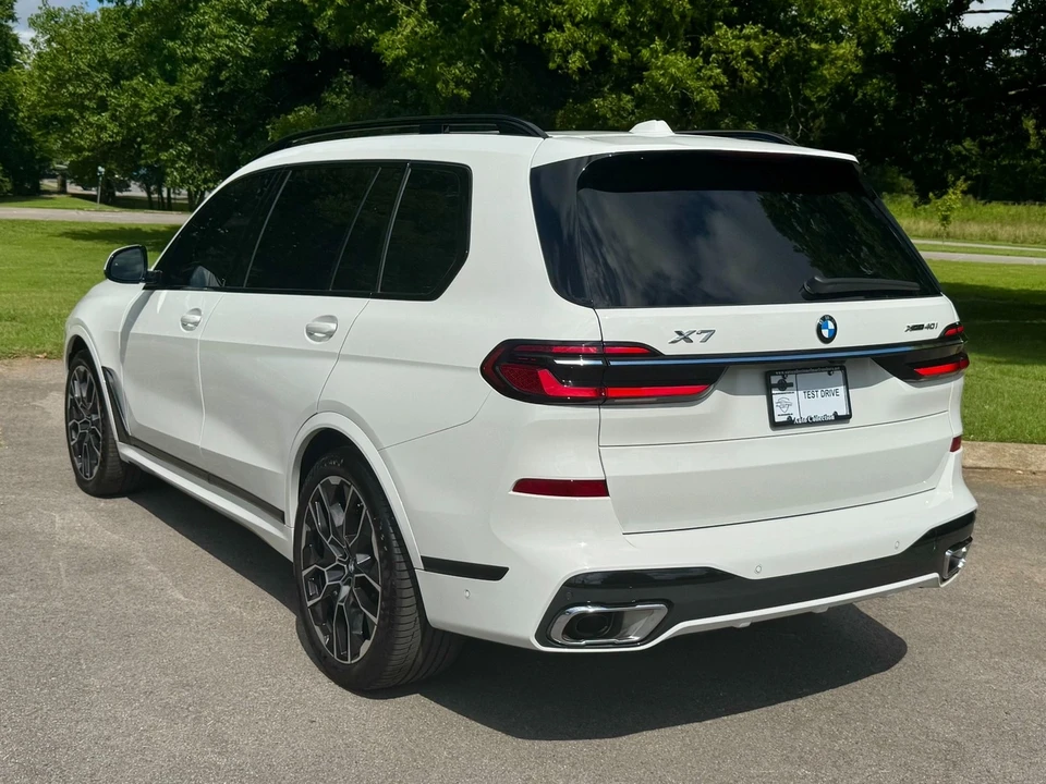 2025 BMW G07 X7 - Image 4 of 12