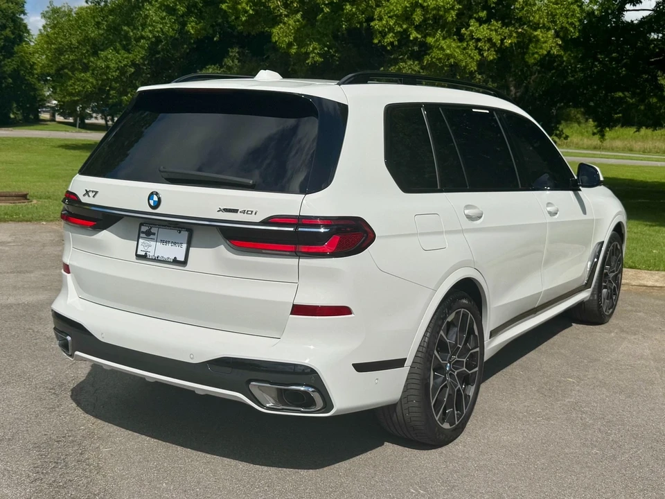 2025 BMW G07 X7 - Image 3 of 12