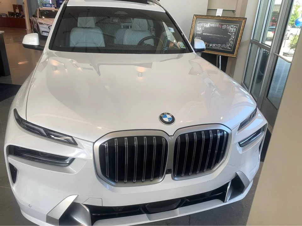 2025 BMW G07 X7 - Image 2 of 10