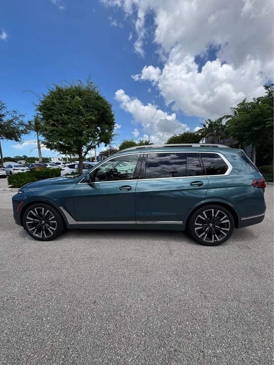 2025 BMW G07 X7 - Image 8 of 18