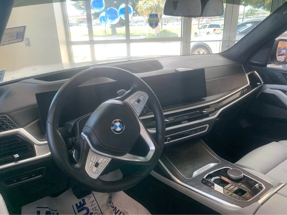 2025 BMW G07 X7 - Image 6 of 10