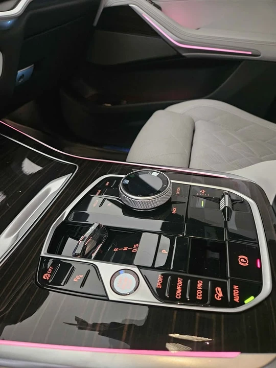 2025 BMW G07 X7 - Image 2 of 7
