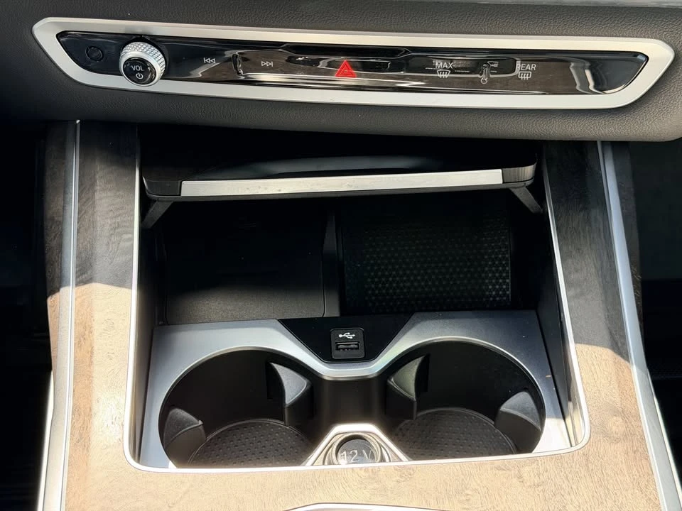 2025 BMW G07 X7 - Image 14 of 20