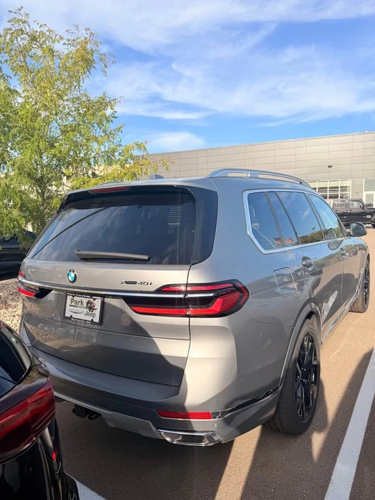 2025 BMW G07 X7 - Image 3 of 11