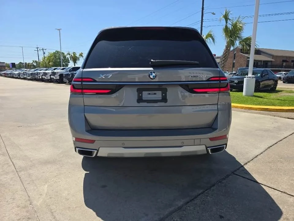 2025 BMW G07 X7 - Image 2 of 15
