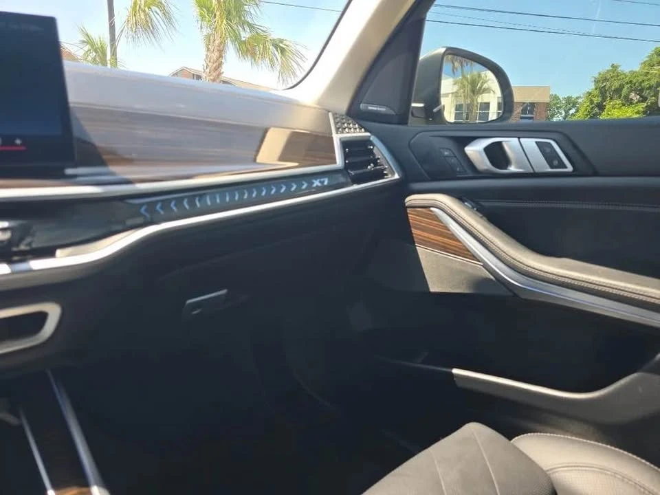 2025 BMW G07 X7 - Image 9 of 15