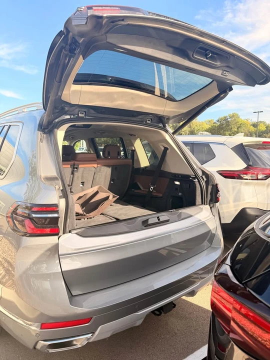 2025 BMW G07 X7 - Image 5 of 11