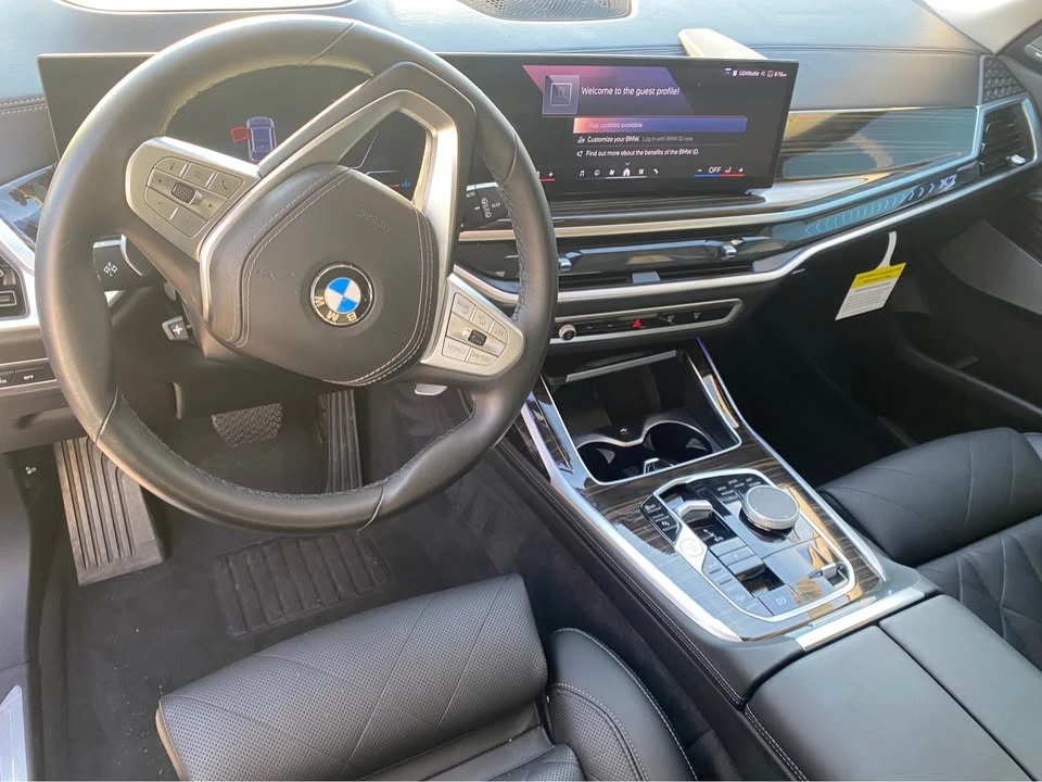 2025 BMW G07 X7 - Image 4 of 10