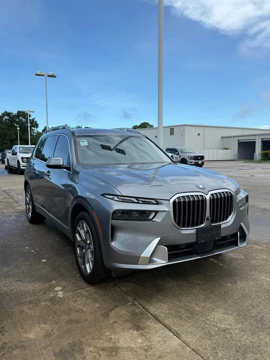 2025 BMW G07 X7 - Image 2 of 10