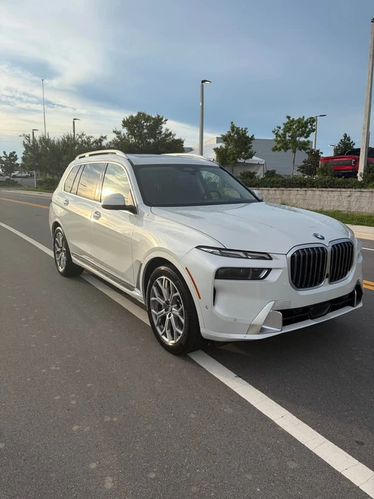 2025 BMW G07 X7 - Image 2 of 9
