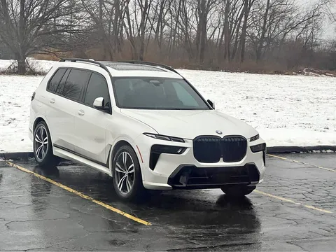 2025 BMW X7 xDrive40i Sport Utility 4D