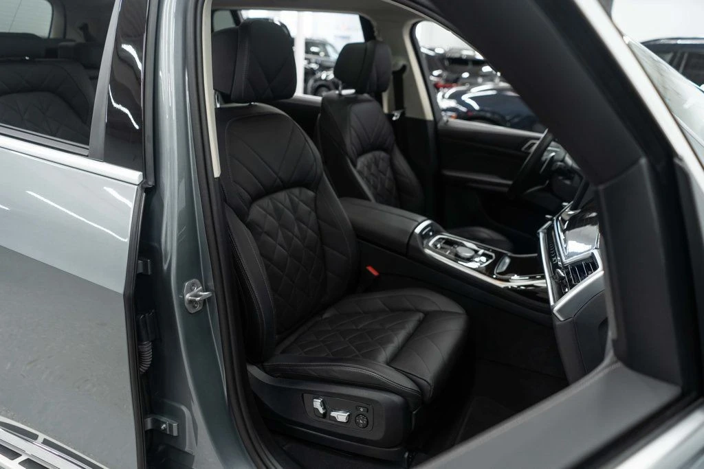 2025 BMW G07 X7 - Image 10 of 12