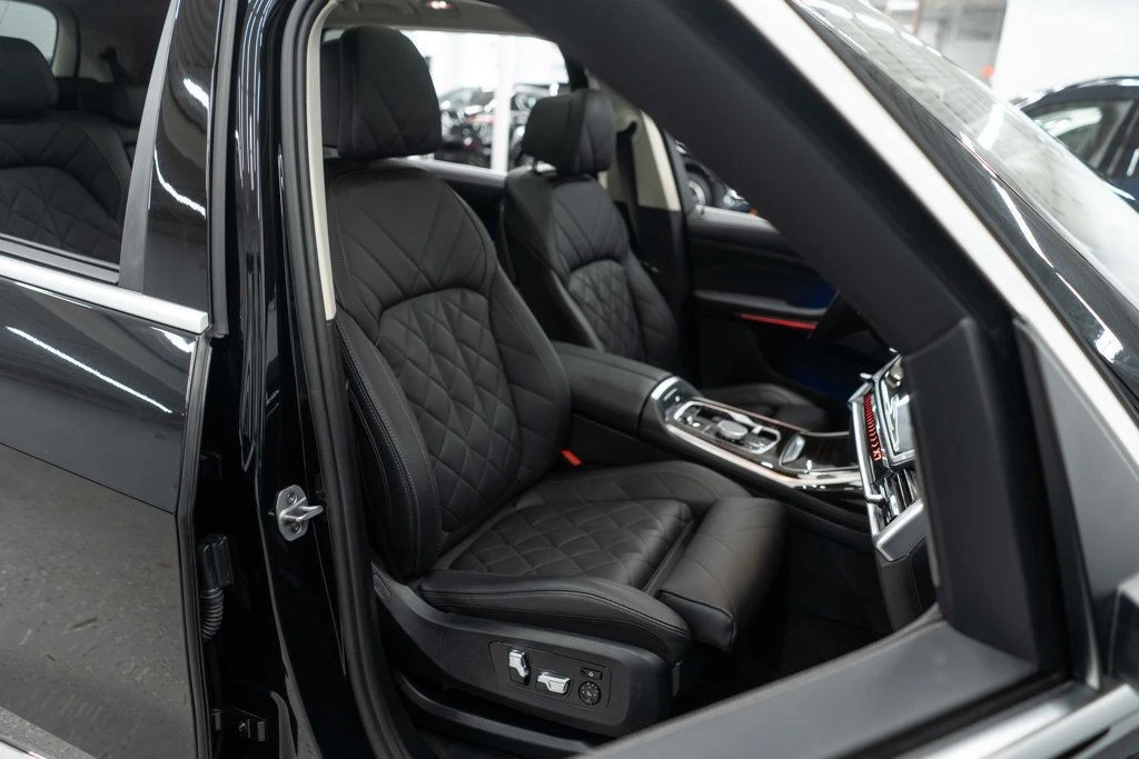 2025 BMW G07 X7 - Image 10 of 12
