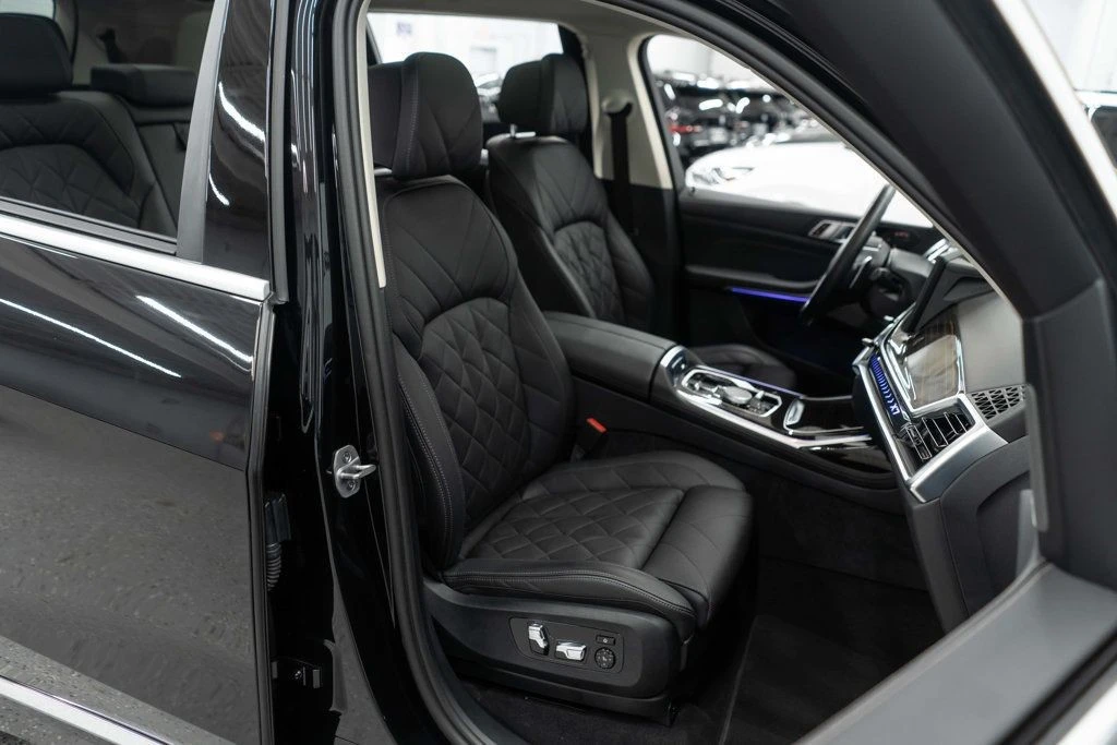 2025 BMW G07 X7 - Image 10 of 12