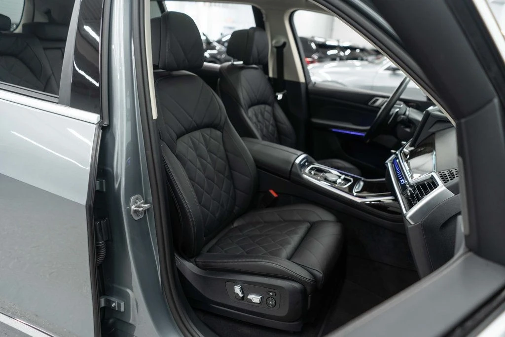 2025 BMW G07 X7 - Image 10 of 12