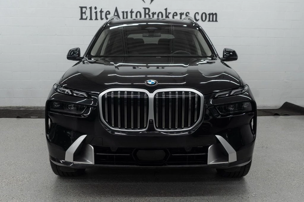 2025 BMW G07 X7 - Image 3 of 12