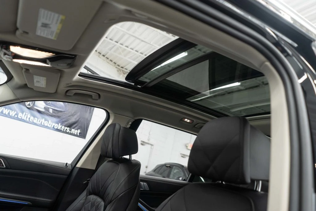 2025 BMW G07 X7 - Image 7 of 12