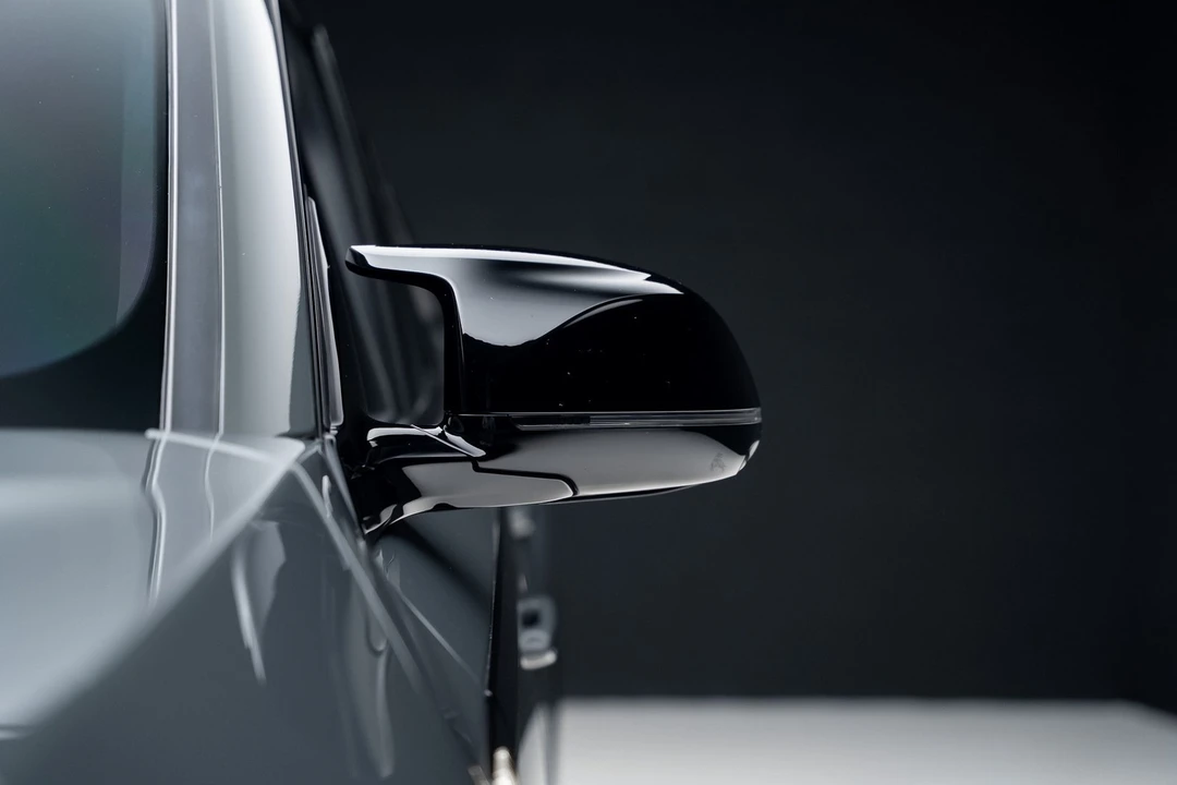 2025 BMW XM - Image 15 of 21