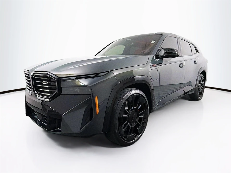 2025 BMW XM - Image 4 of 12
