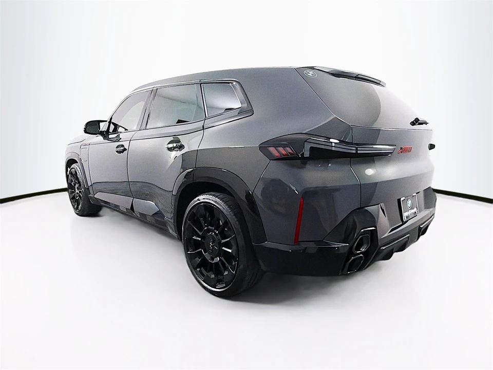 2025 BMW XM - Image 6 of 12