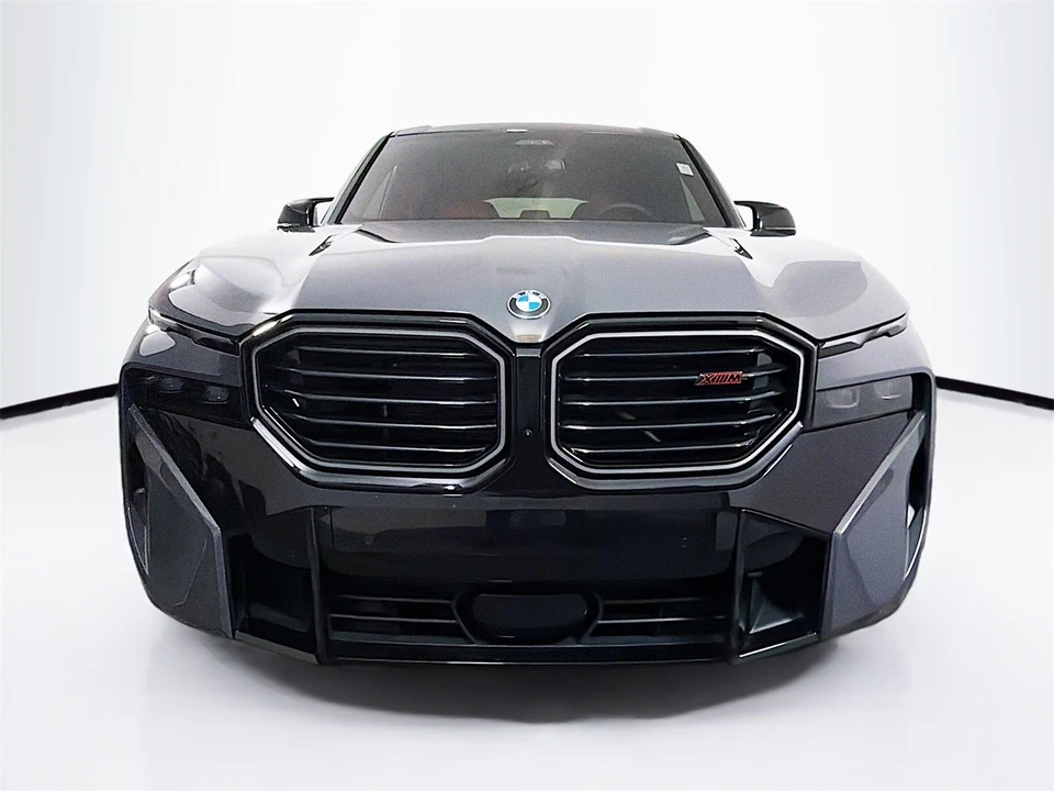 2025 BMW XM - Image 2 of 12