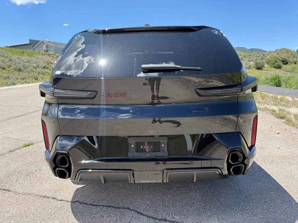 2025 BMW XM - Image 6 of 14