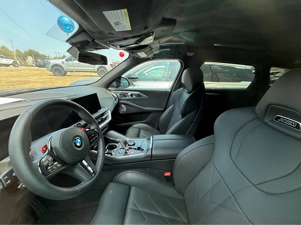 2025 BMW XM - Image 5 of 5