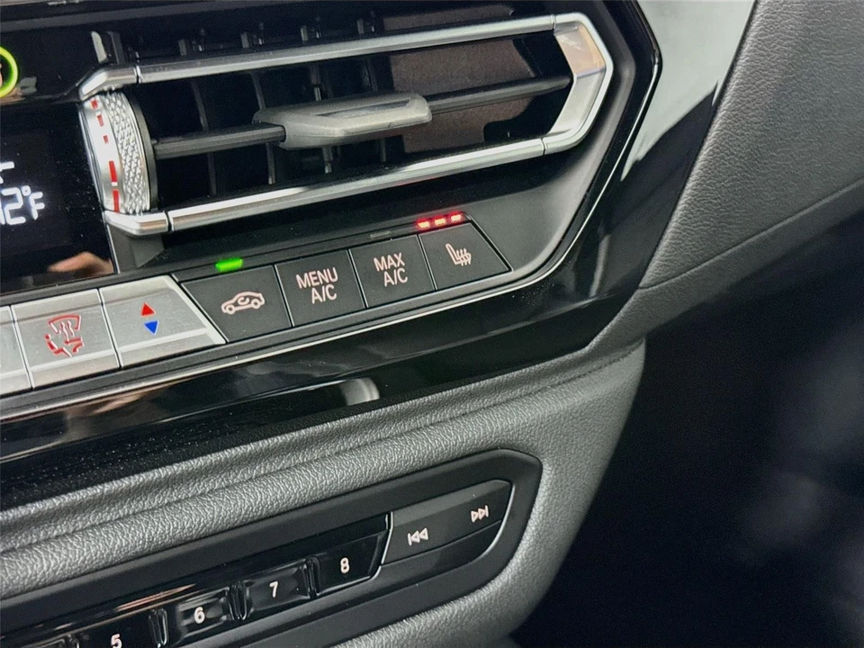 2025 BMW - Image 15 of 31