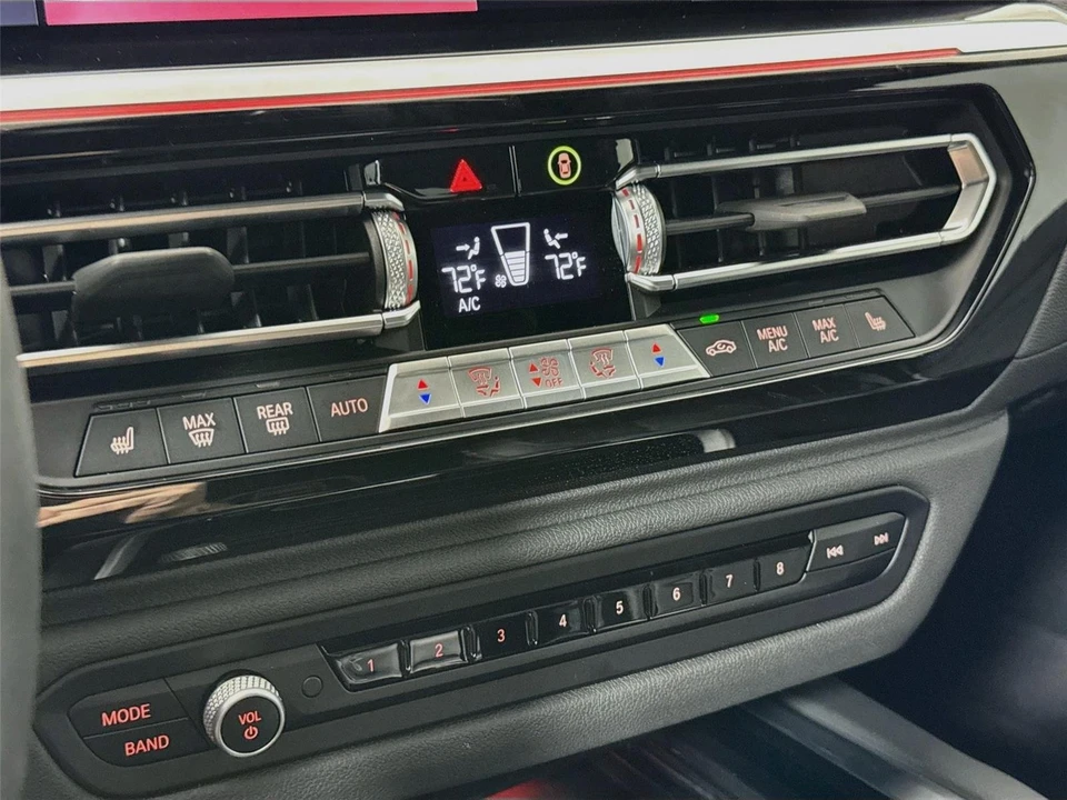 2025 BMW - Image 18 of 31