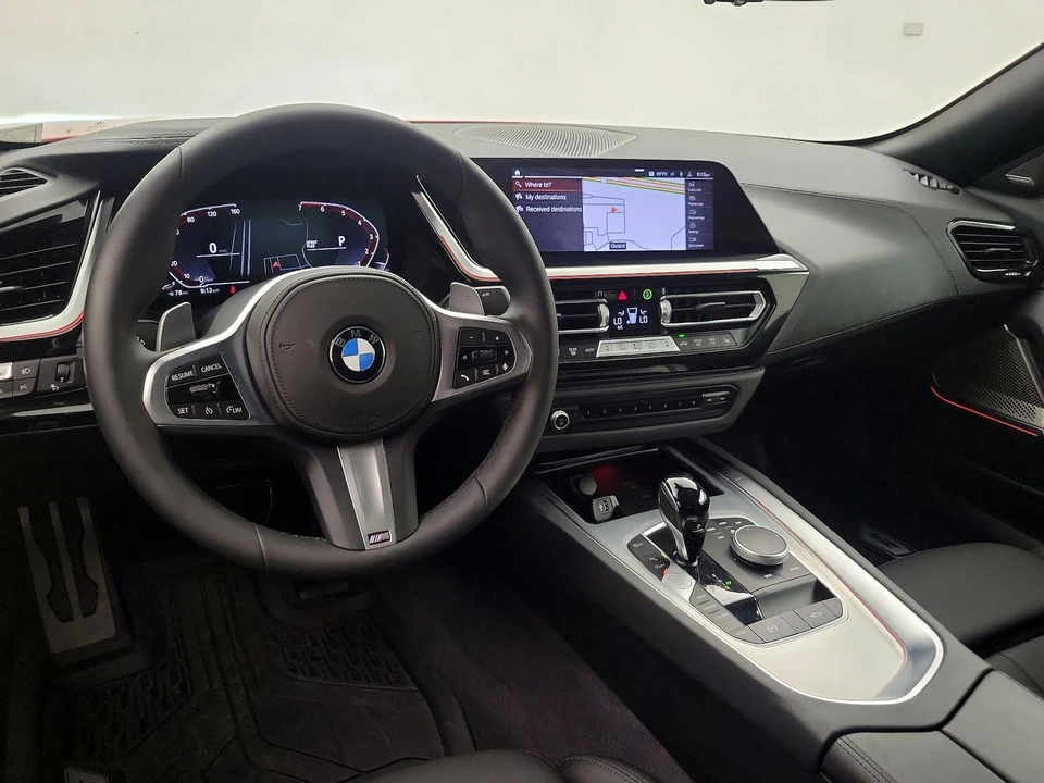 2025 BMW Z4 - Image 10 of 25