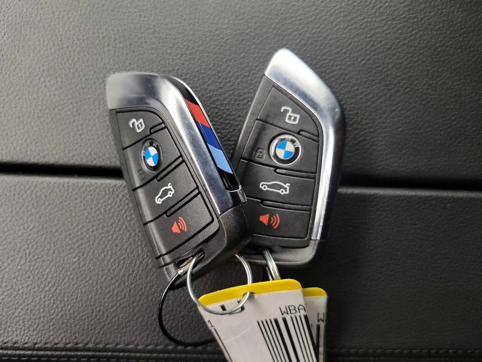 2025 BMW Z4 - Image 23 of 25