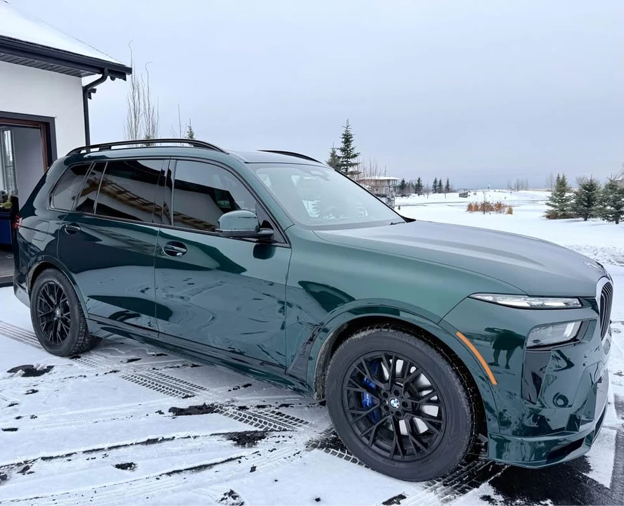 2025 BMW Alpina XB7 - Image 3 of 19