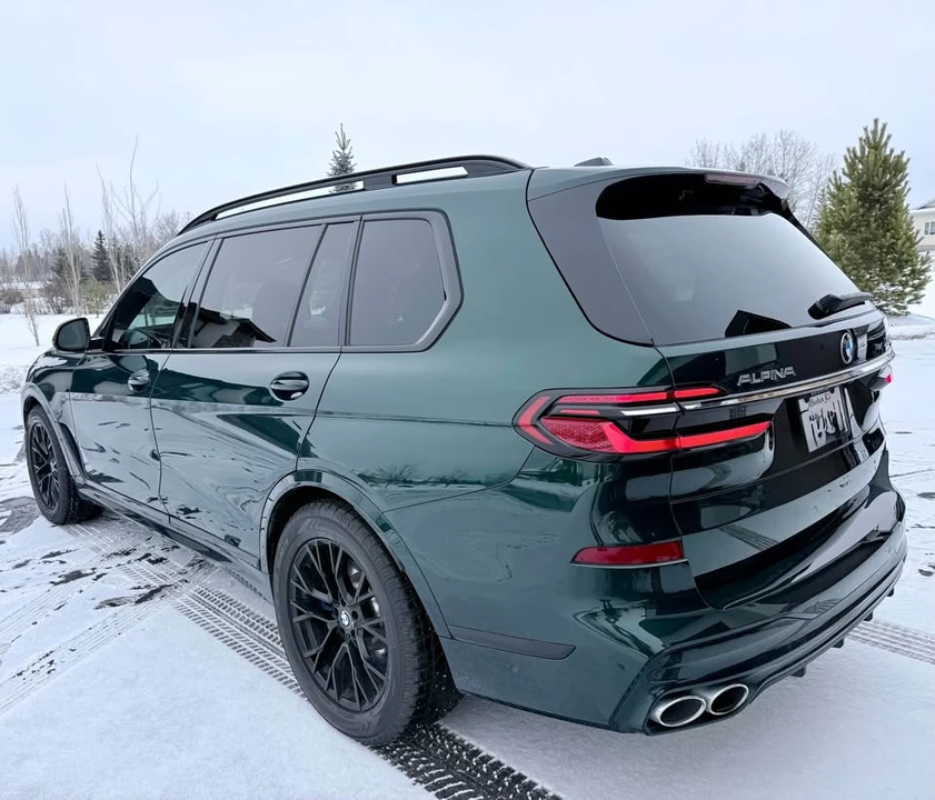 2025 BMW Alpina XB7 - Image 5 of 19