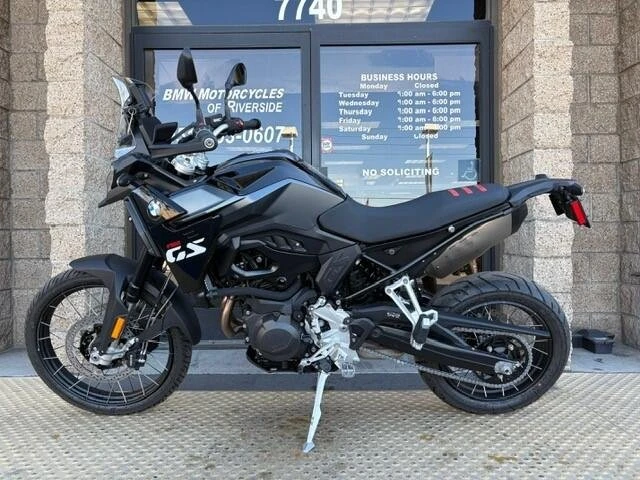 2025 BMW Motorcycles - Image 2 of 8