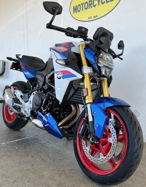 2025 BMW Motorcycles - Image 9 of 10