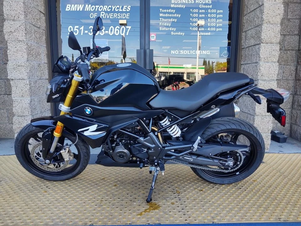 2025 BMW Motorcycles - Image 2 of 7