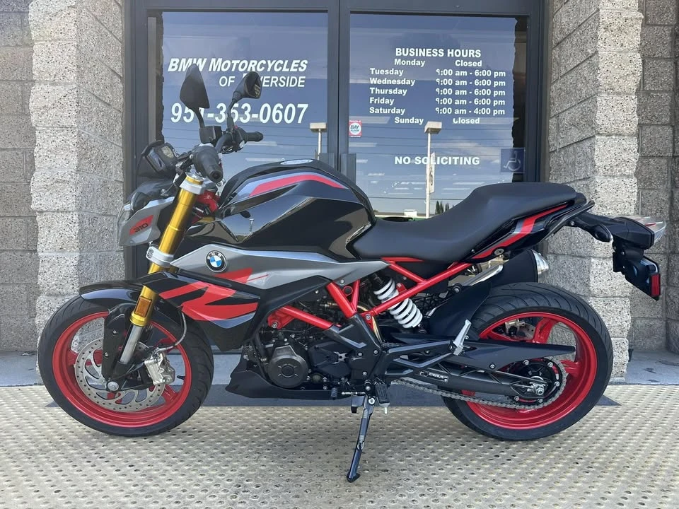 2025 BMW Motorcycles - Image 2 of 8