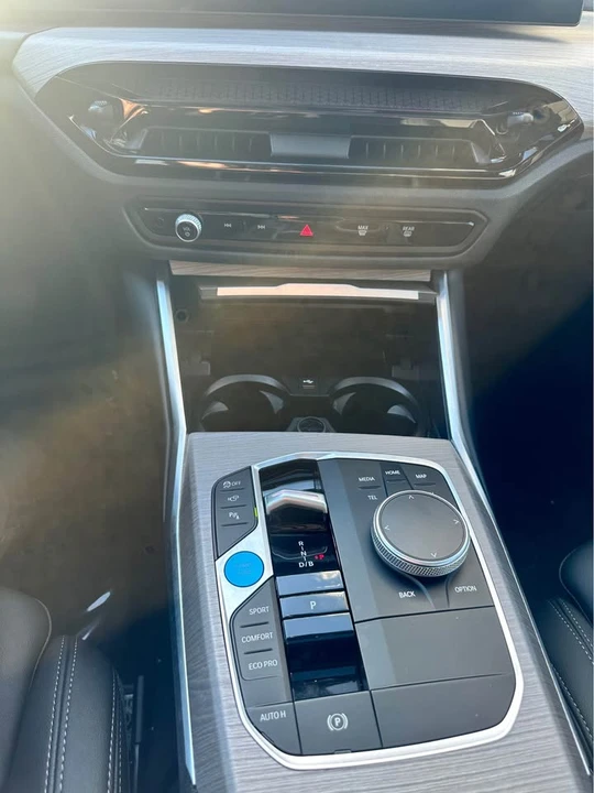 2025 BMW G26 i4 - Image 7 of 8